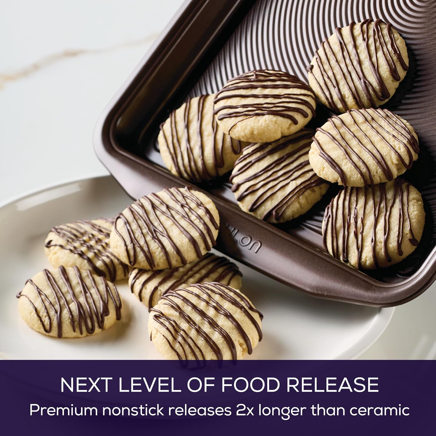 Circulon Nonstick Bakeware Set with Nonstick Bread Pan, Baking Pans, Baking Sheets, Cookie Sheets, Cake Pan and Muffin Pan / Cupcake Pan - 10 Piece, Chocolate Brown - Image 4