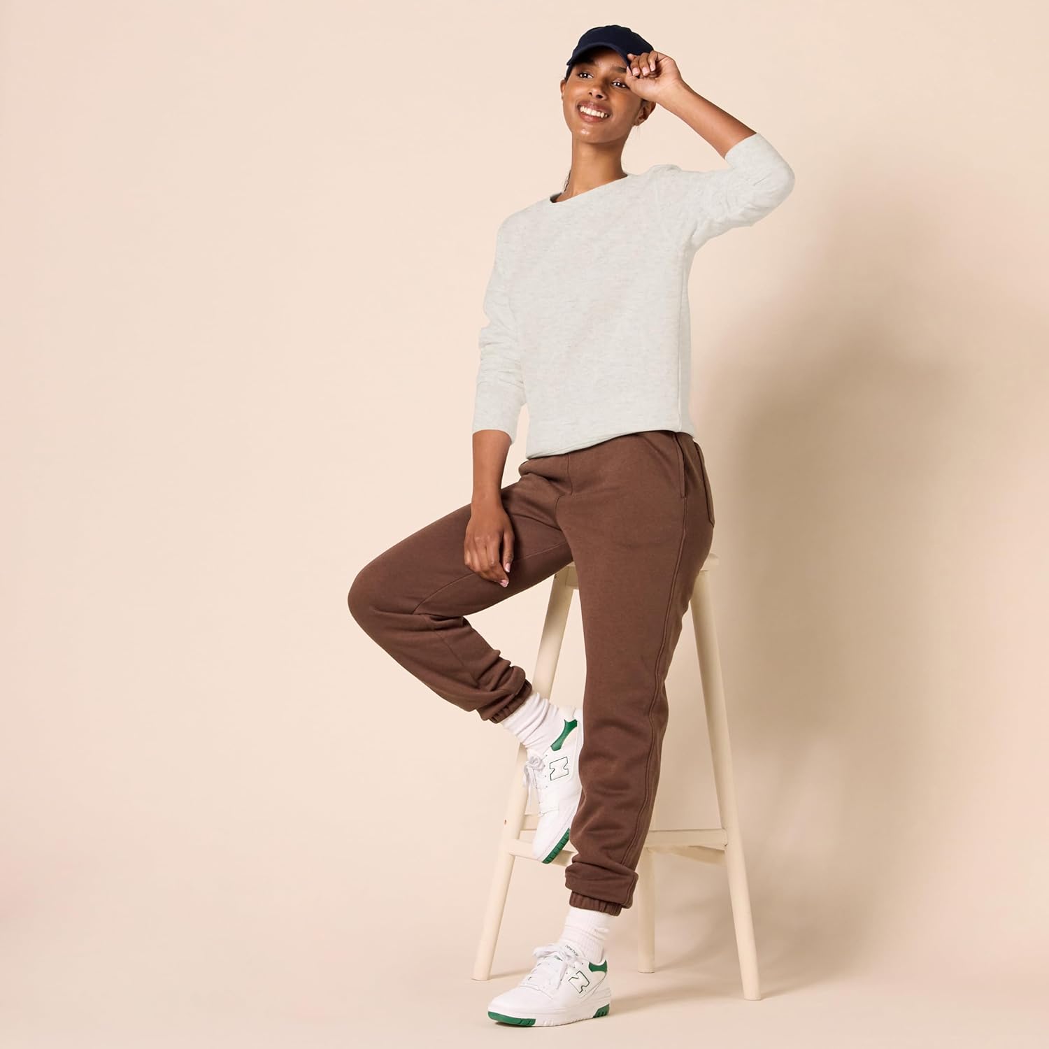 Amazon Essentials Women's Fleece Crewneck Pullover Sweatshirt (Available in Plus Size) - Image 5