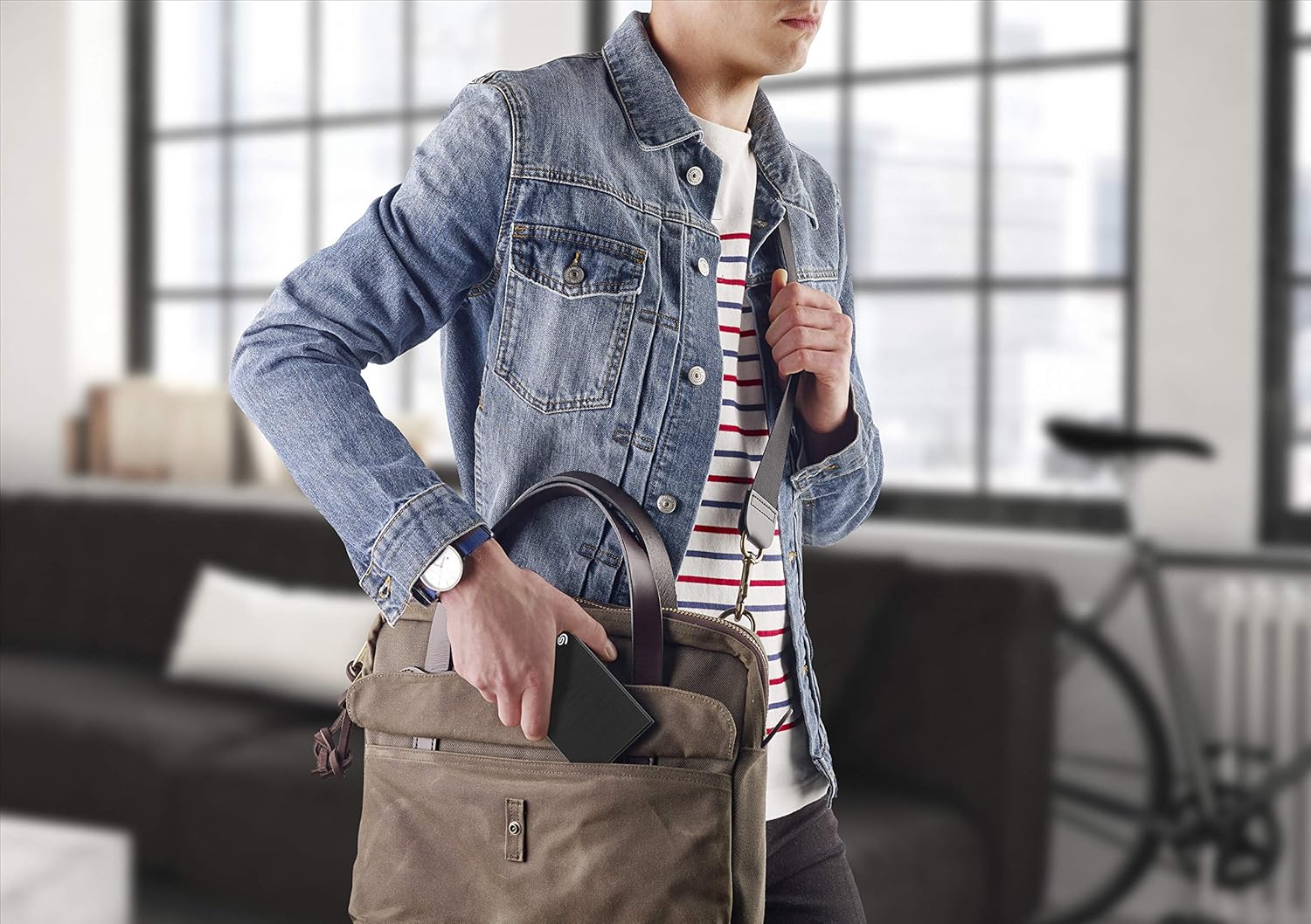 Seagate One Touch, 1TB, Password Activated Hardware encryption, Portable External Hard Drive, PC, Notebook & Mac, USB 3.0, Black (STKY1000400) (Renewed) - Image 2