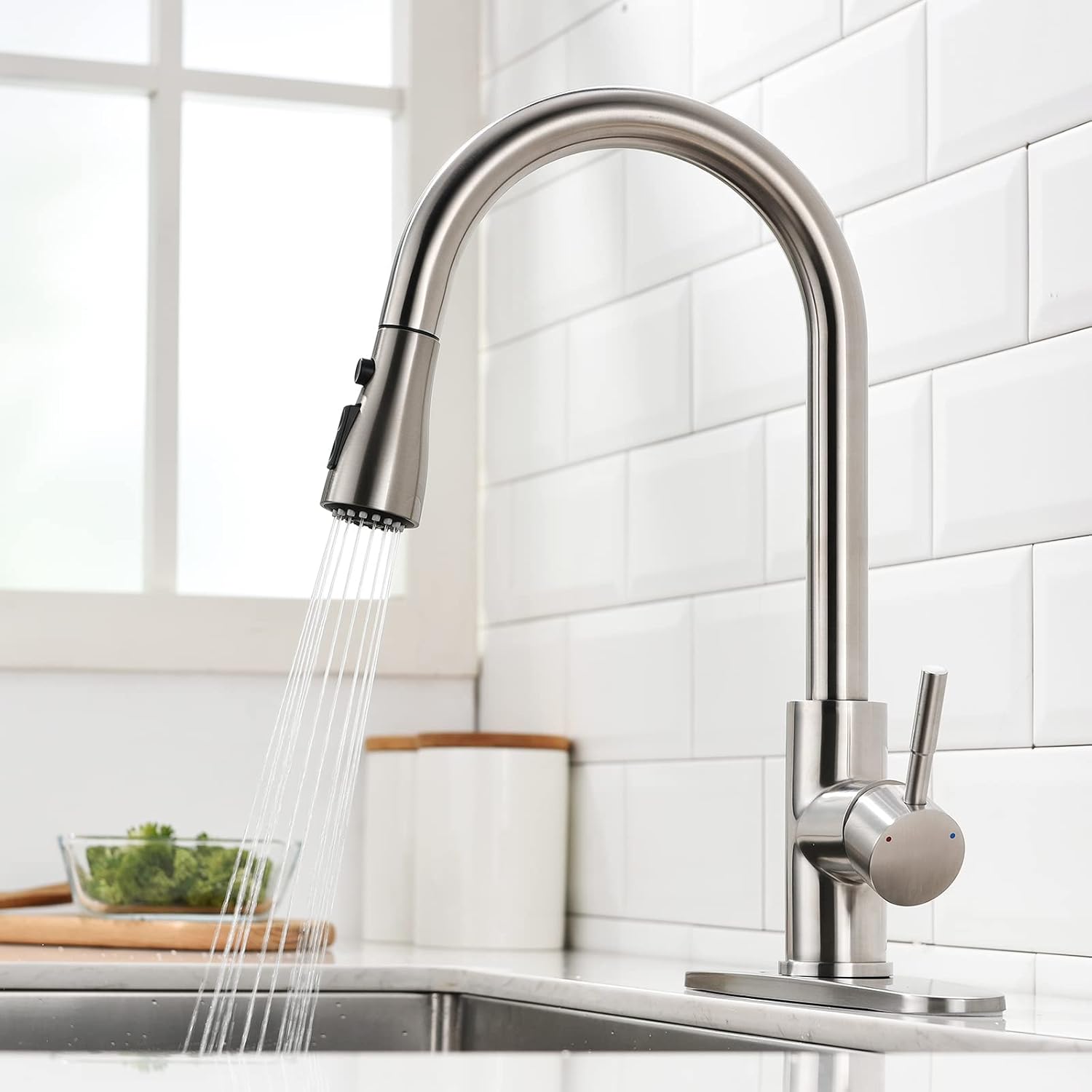 Kitchen Faucet with Pull Down Sprayer Brushed Nickel for Kitchen Sink High Arc Single Hole Deck Mount Single Handle Faucets Stainless Steel llaves para fregaderos de cocina